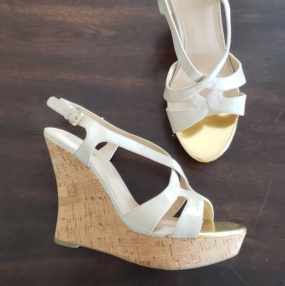 Tan, cork Guess strappy heels